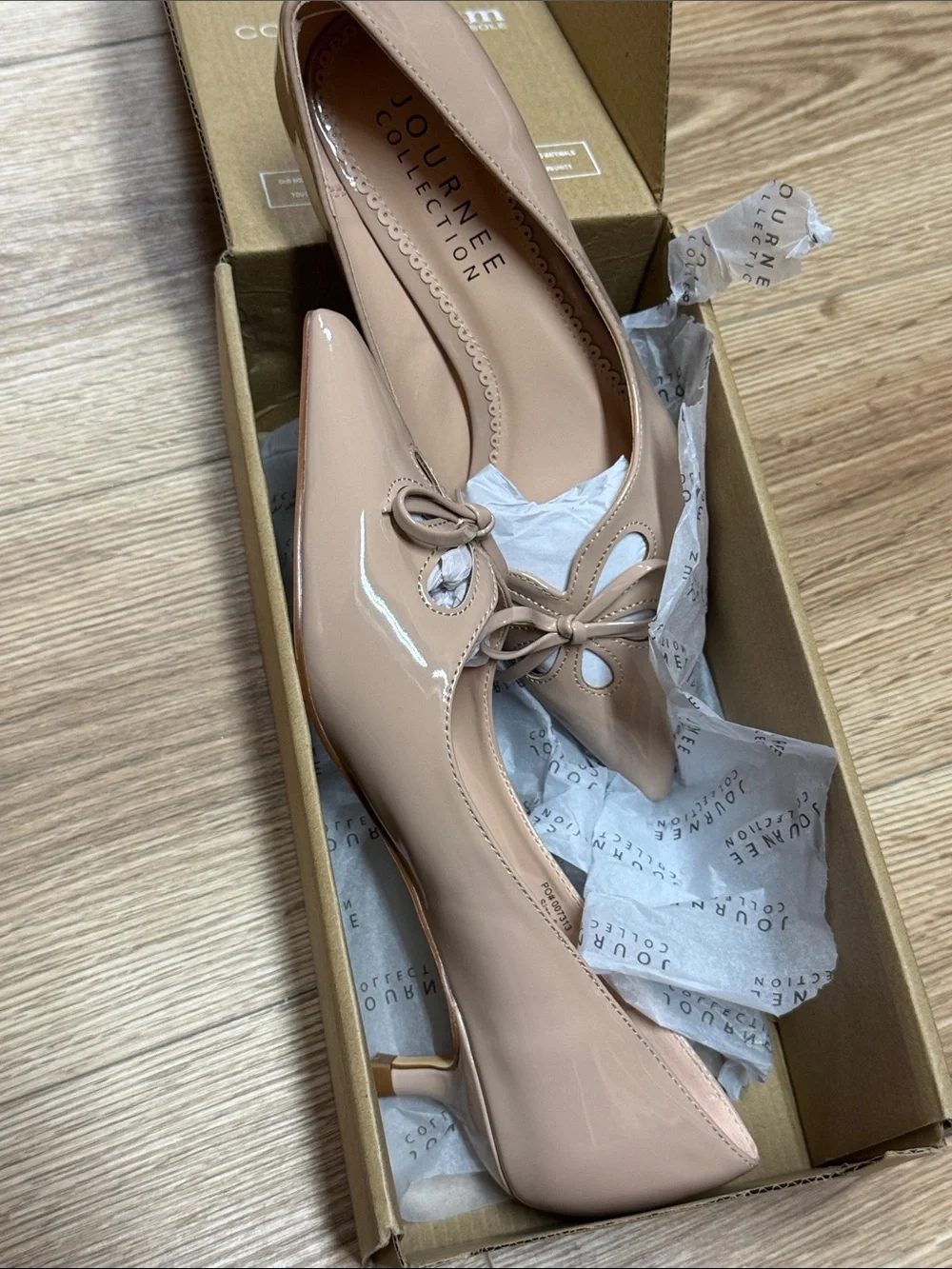 JOURNEE COLLECTION Lutana Kitten Heel Pump In Nude
